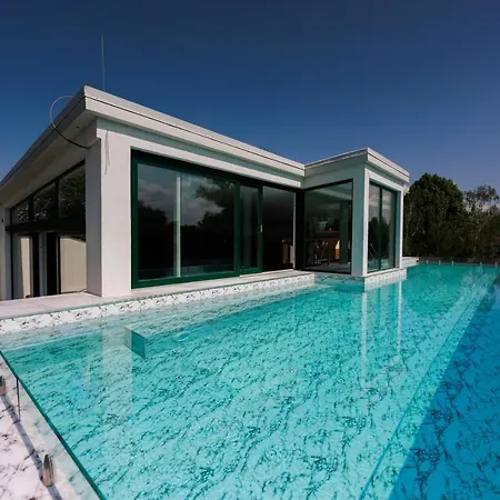 Apartment Bauhaus Wellness Fsz. 1 Siofok